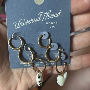 Universal Thread Gold and Cream Dangle Earrings